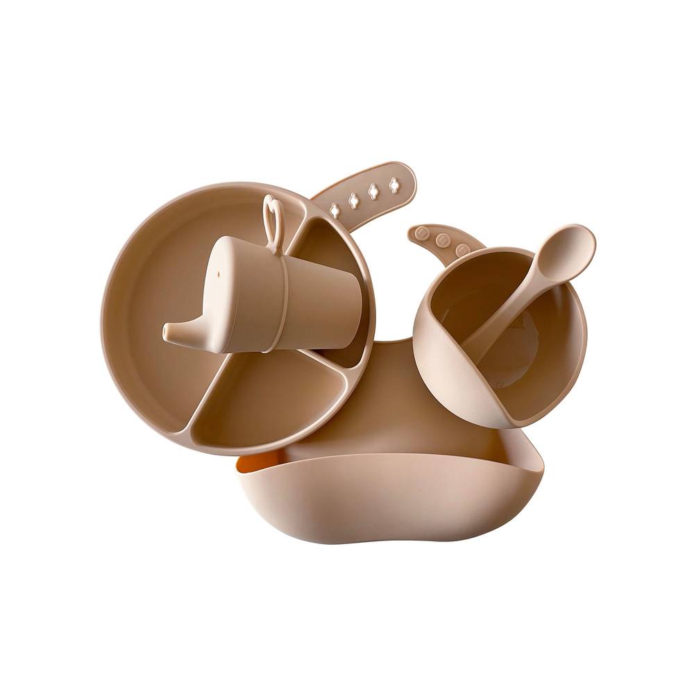 Silicone Baby Feeding Set in Walnut Cream — close-up showing silicone texture and craftsmanship