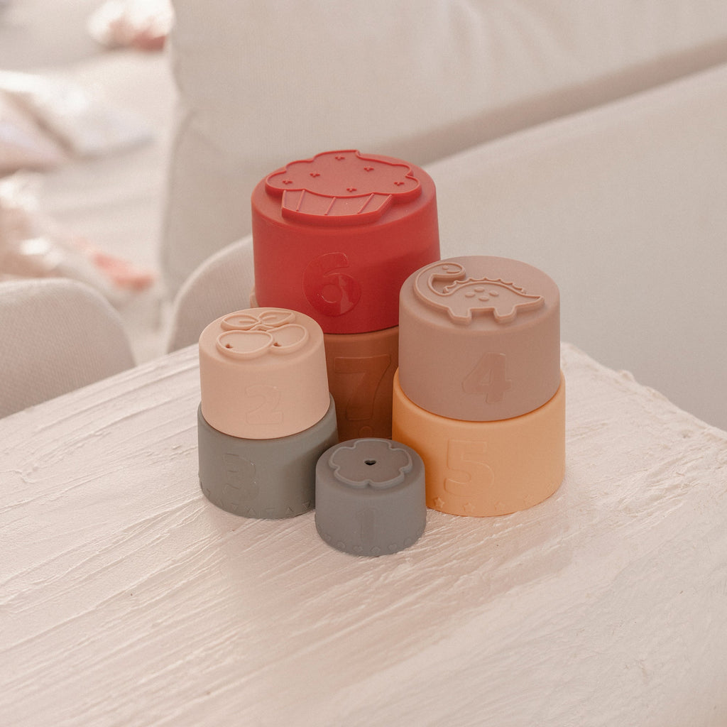 Silicone Baby Stacking Cups Bath & Beach in Earthy — earthy baby hat colour swatch detail