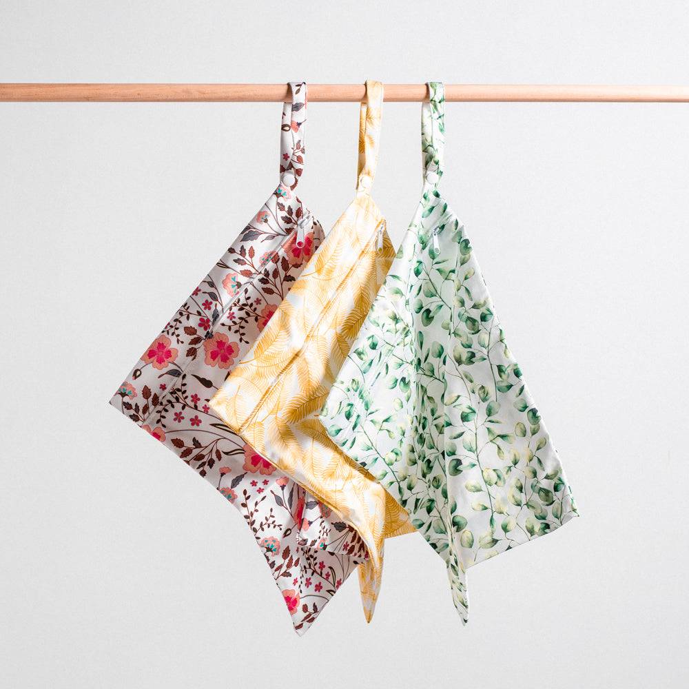 "Hey, Diddle Diddle" Wetbag Trio Bundle — Unisex Gift Set — baby gift set alternate view