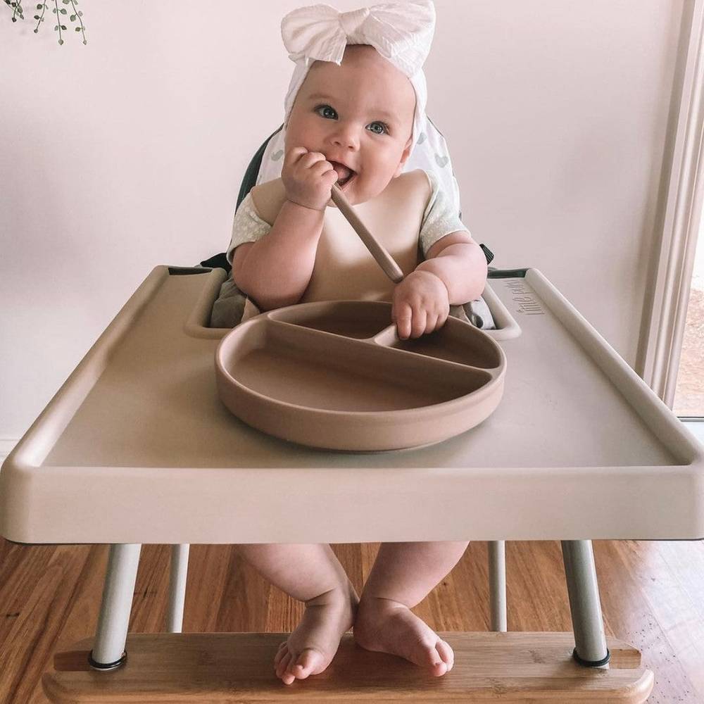 Silicone Baby Feeding Set in Cherry Blossom — baby bib size and scale reference