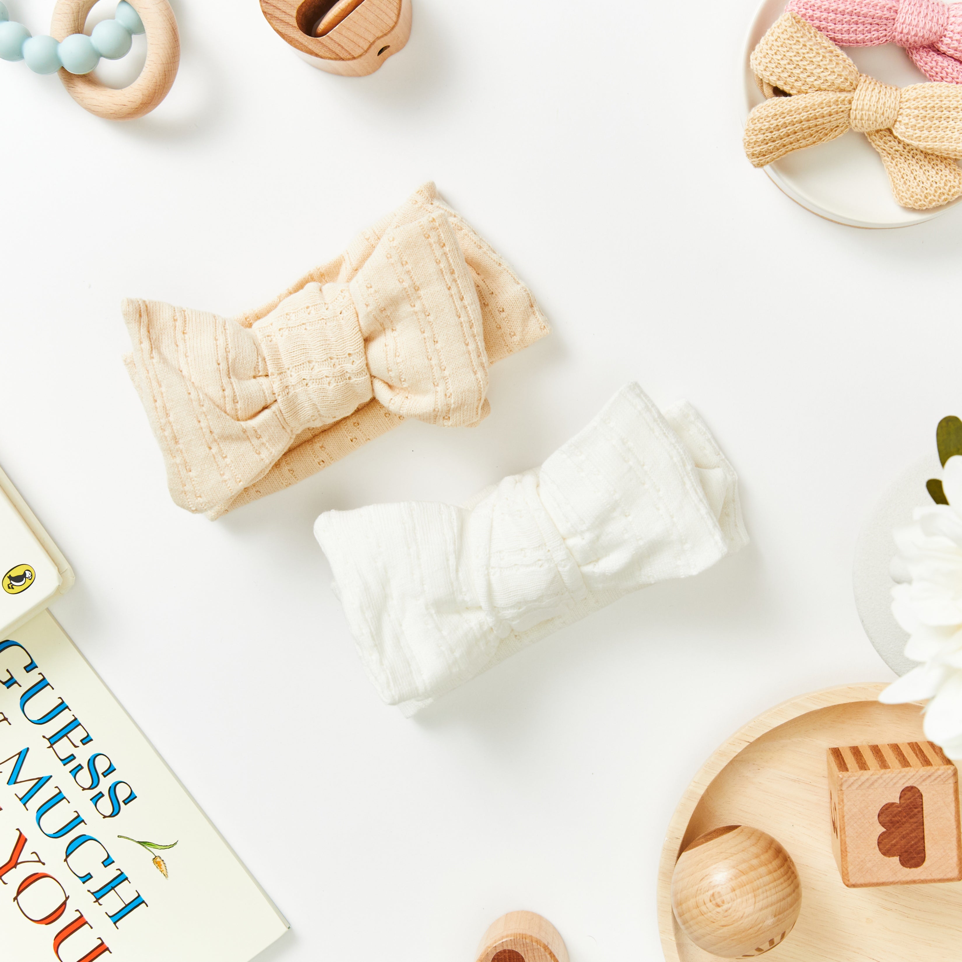 Baby girl wearing grey baby headband with bow — Jacquard Knitted Bow Knot Baby Headband
